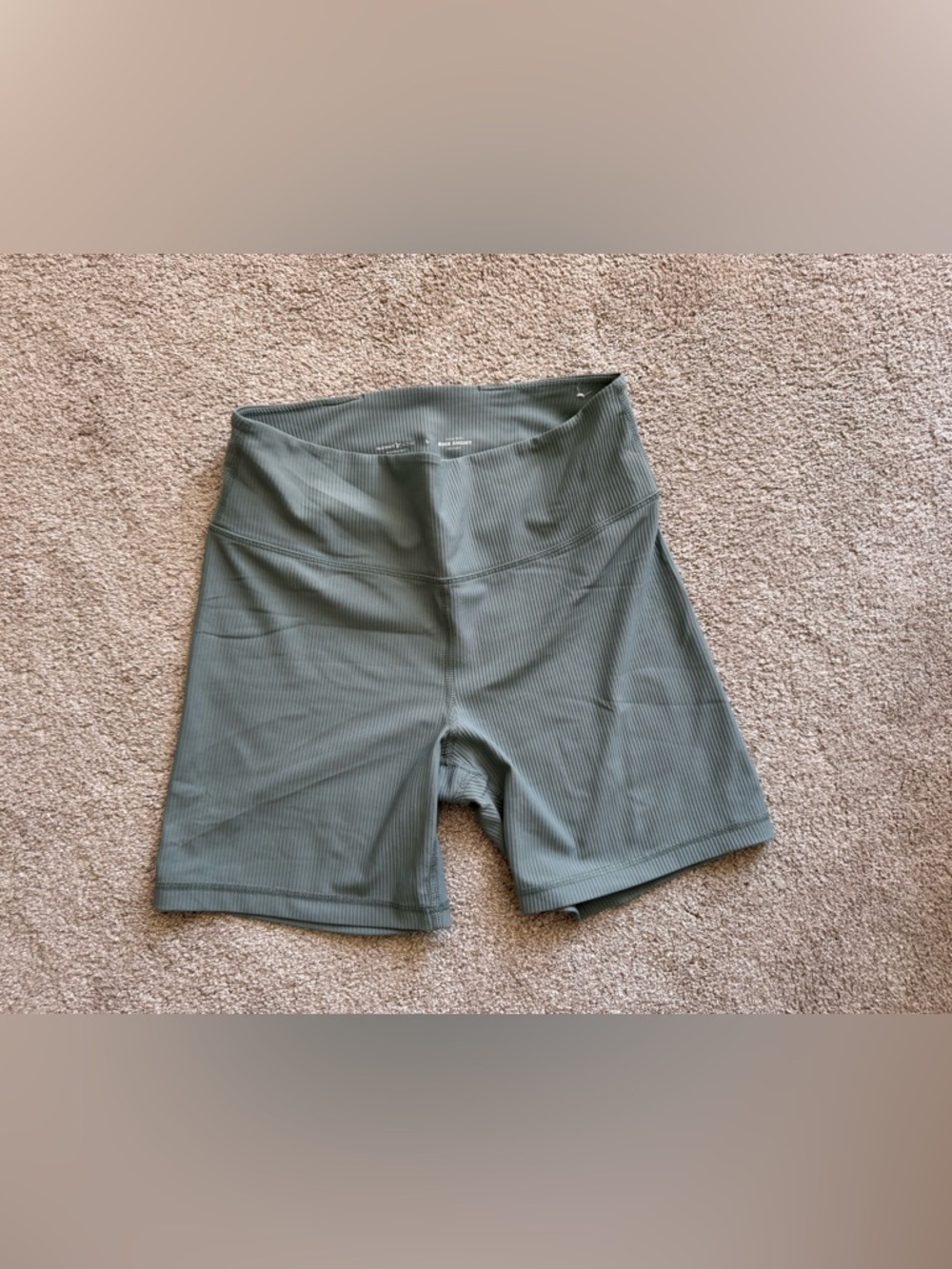 Old navy green ribbed bike shorts L